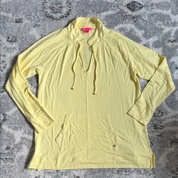 Lilly Pulitzer Butter Yellow Popover - Picture 1 of 13